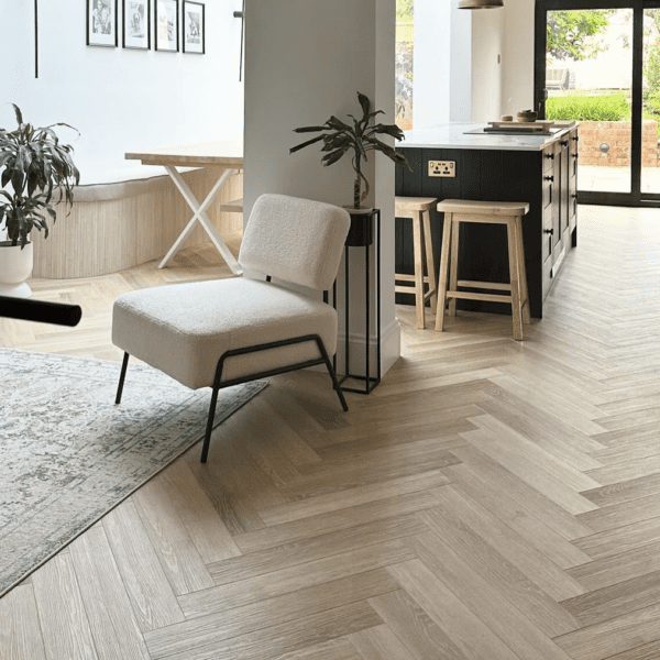 Editions Herringbone Chartwell Stone (6.5mm)