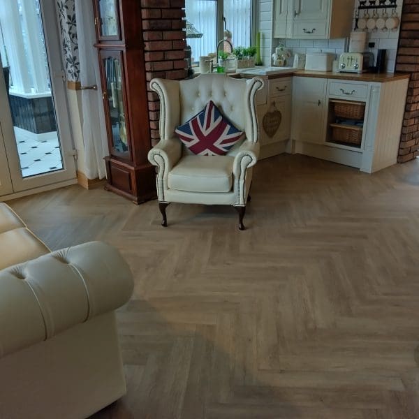 Editions Herringbone Eltham Chino (6.5mm)